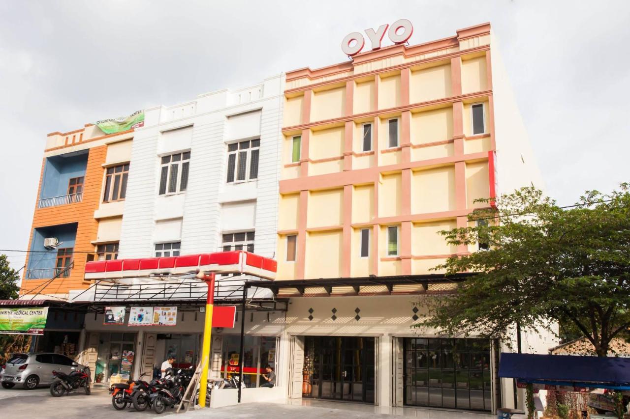 Oyo 2361 Hotel Winston Glugur 외부 사진