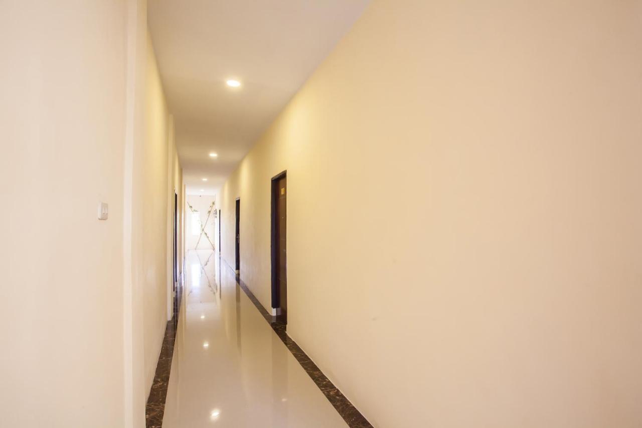 Oyo 2361 Hotel Winston Glugur 외부 사진